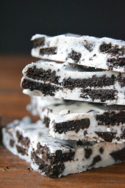 do-not-touch-my-food:  Oreo Bark