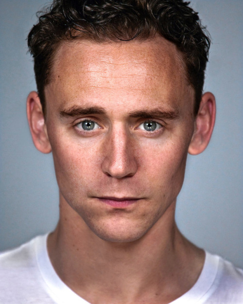 hiddlesfashion:Simon Annand is a poignant choice to photograph Tom Hiddleston for his Broadway debut