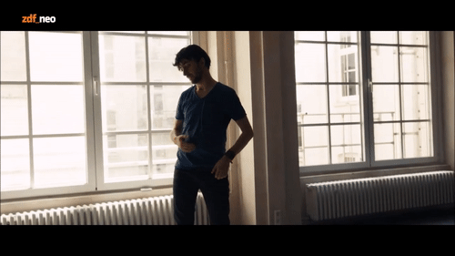 emotional-context:Jim Pandzko feat. Jan Böhmermann - “Menschen Leben Tanzen Welt”❤❤❤