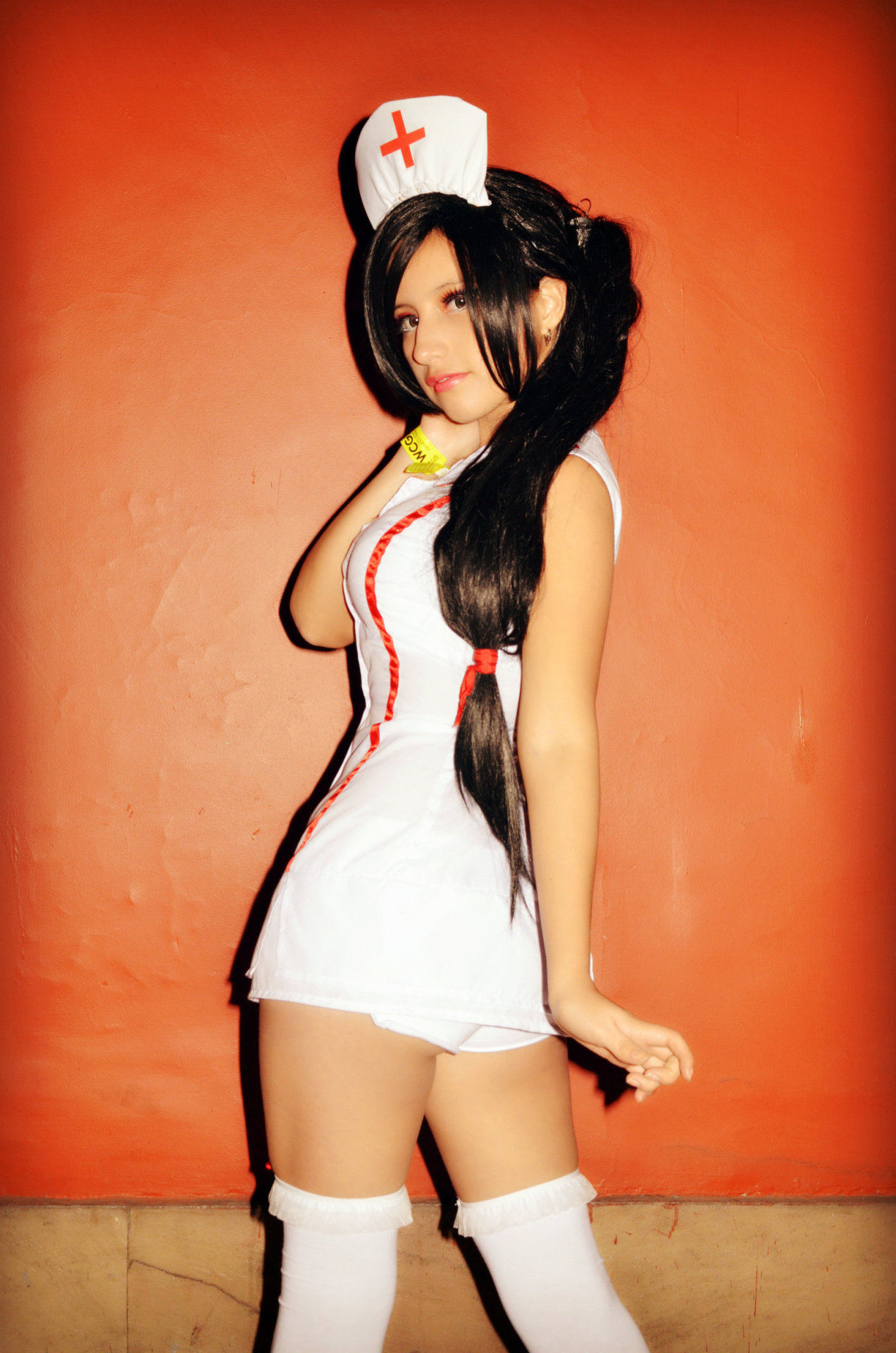 league-of-legends-sexy-girls:  Akali Cosplay