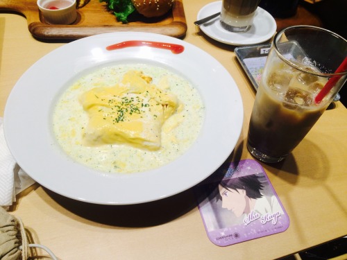 Went to the Starmyu Cafe with Edel on 1/31!! I got “Hoshitani Yuuta’s star omurice&rdquo