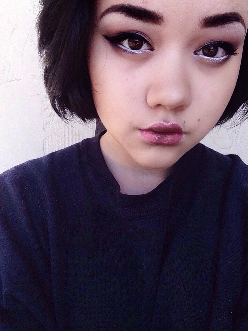 squinz:  squinz:- ̗̀very cool ̖́-no longer invisible?femme presenting but they/them!