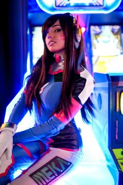 cosplay-galaxy:[PHOTOGRAPHER] Charlee Manderz as D.Va from Overwatch.