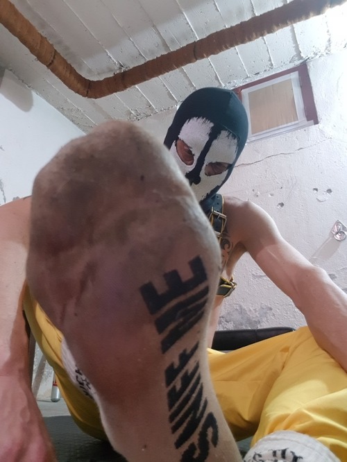 sneakertn06: 22th Fev, 2018 New pair of Sk8terboy “Sniff Me” used socks to sell. They ha