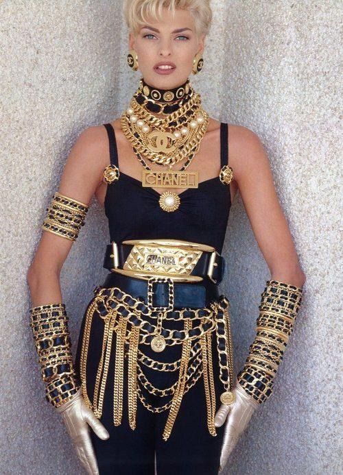 Linda Evangelista Chanel 90s