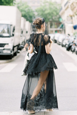 d-e-a-r-vogue:  - Ulyana Sergeenko. STREET STYLE/FASHION BLOG HERE 