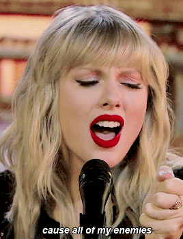 delictay:help me hold on to you