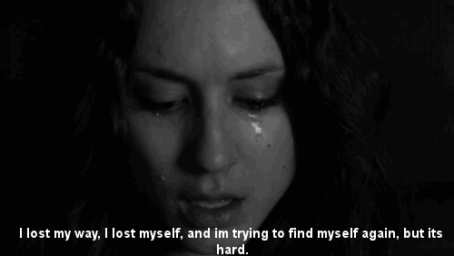 sempiternaldesolation:  《Sad//B&W//Band Blog》