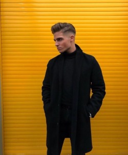 dappermenblog:  All black @jackmeredithelsworth