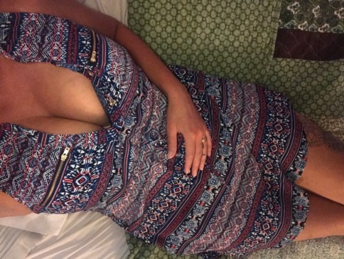 Porn Pics naughtynanny:  😏gotta love sundress season