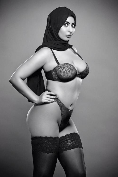 Porn photo bloodred781:  Fairuza miss Iran