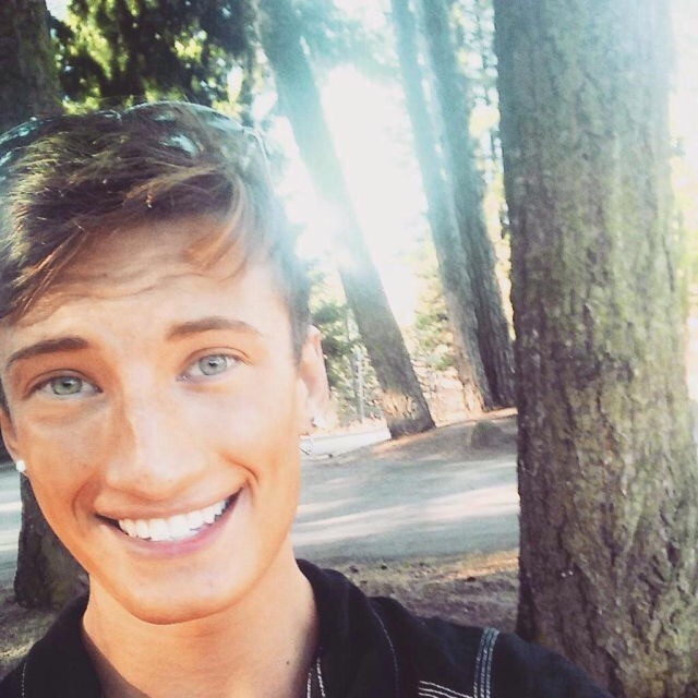 thecutegays2: Follow me for more: NEW TUMBLR: http://www.gaymencentral.com Blog 1:
