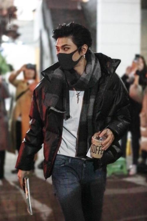 #hes so damn beautiful on Tumblr