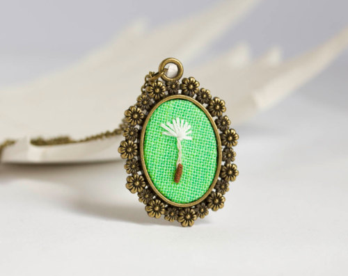 sosuperawesome:Embroidered jewelry by skrynka on Etsy