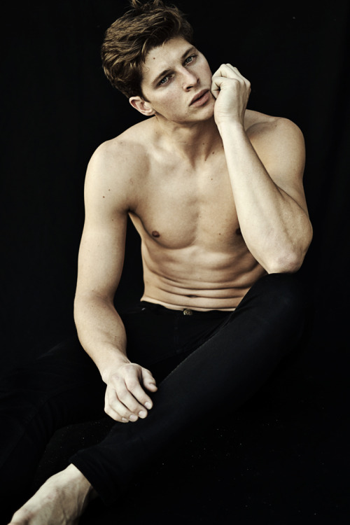 Spencer Burhoe photographed by deonjacksonphoto