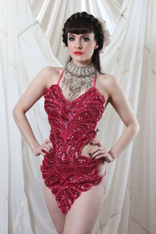 inlovewithburlesquelingerie:  Talulah Blue Burlesque