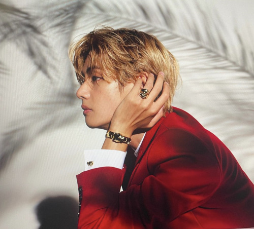 TAEHYUNG INSTAGRAM POST | CARTIER