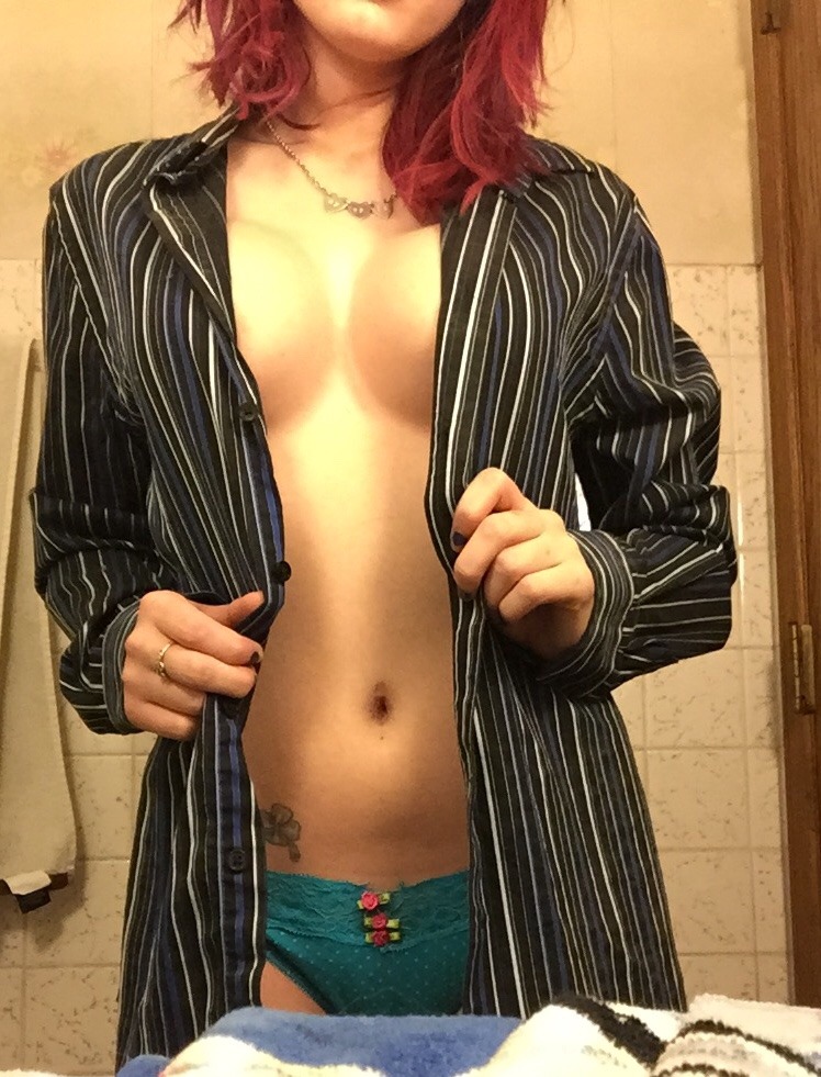 blunttcuntt:You know what day it is. Topless Tuesday