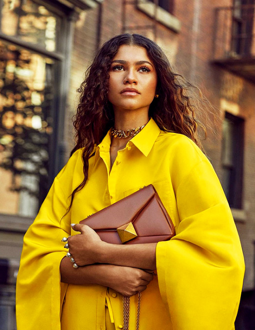 nowayhome: ZENDAYA— by Michael Bailey-Gates for Valentino’s Rendez-Vous Spring 2022 Campaign