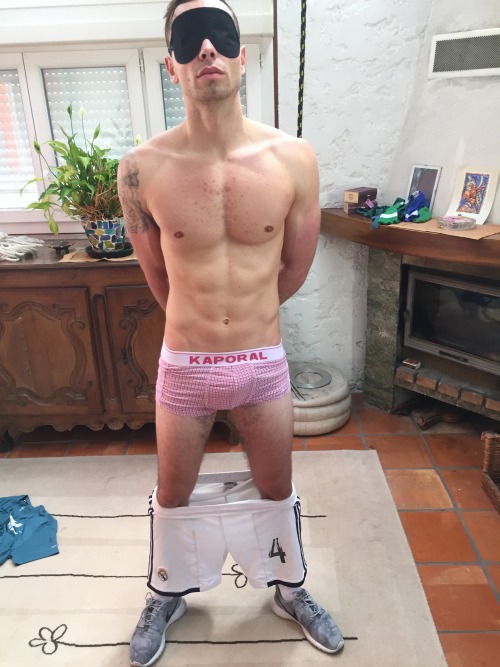 chainedstraightmale:  We Sell All Their Stuffs !! Shoes , Socks , Undies , Belts , Shirts , Jeans …All Slave’s Clothes are sold on my Blogspot and regularly updated  : http://lesmecsdecokto.blogspot.com/2015/10/les-fringues-des-esclaves-des-mecs-de.html