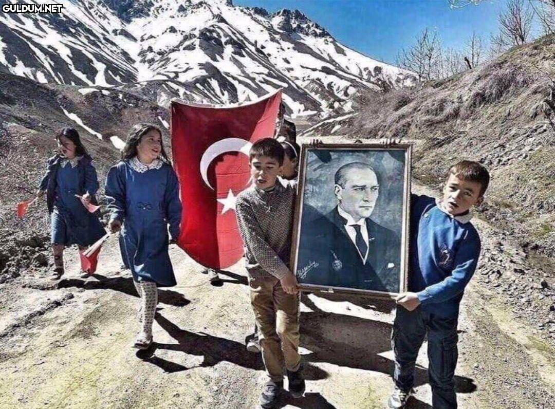 “Türk çocuğu atalarını...