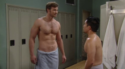 boytrappedinthcloset:  I want Derek Theler to be my daddy