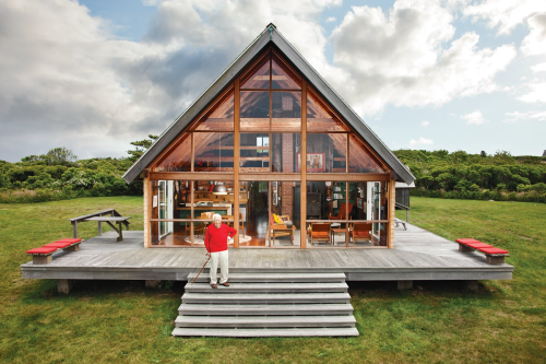 Jens Risom’s 1967 prefab masterpiece on Block Island off the coast of Rhode Island is a gold standar