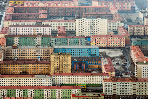 sowhatifiliveinjapan: Another place I would like to visit… Норильск  (by Gelio) A bit of