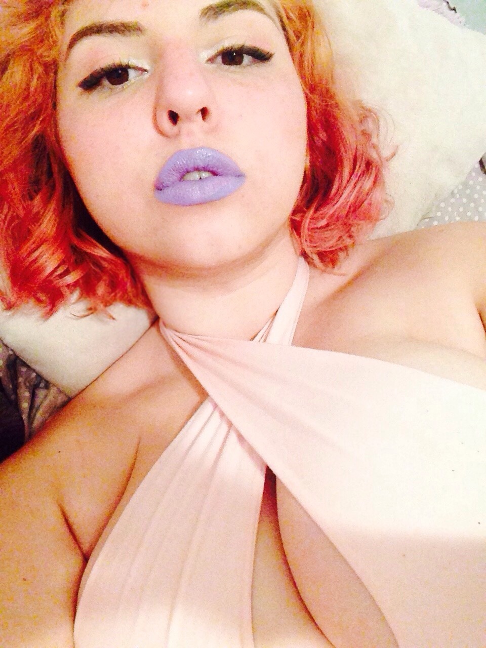 slayboybunny:  this look was the human equivalent of an angler fish’s luminescent