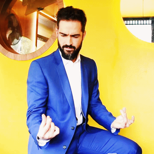 somanygorgeousmen:Alfonso Herrera behind the scenes of a shoot for Open Magazine.
