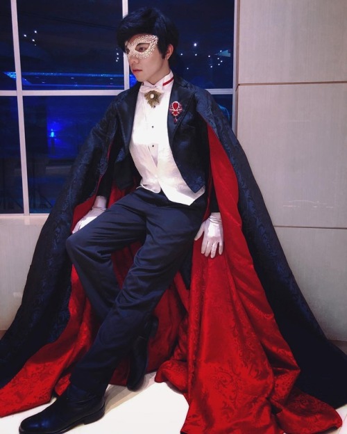 cosplayinamerica: I wanted to do Tuxedo Mask because he’s a classic anime character from a classic s