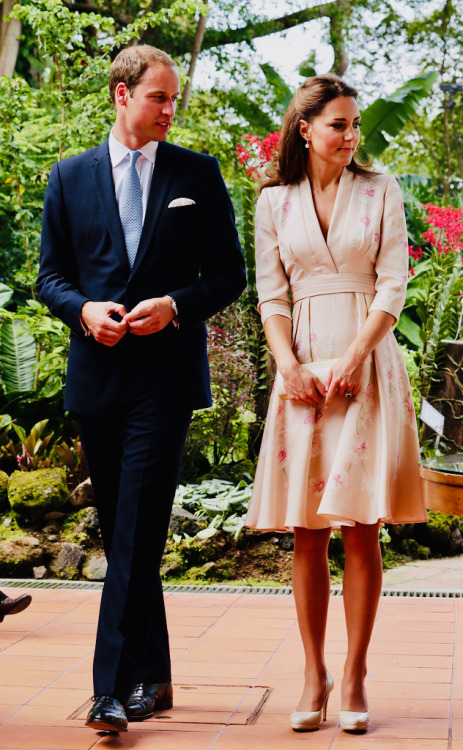 11 September 2012 | Catherine, Duchess of Cambridge and Prince William, Duke of Cambridge visit Sing