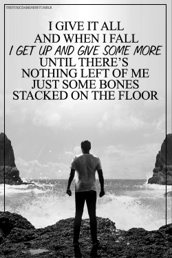 thetoxicdarkness:  the amity affliction - give it all my edit, the pic is from the booklet of let the ocean take me please don’t remove the credit 