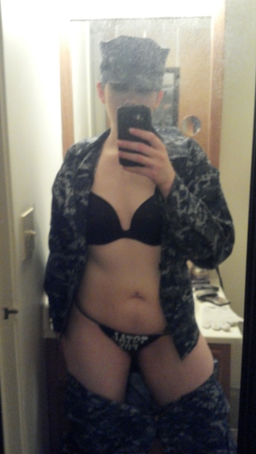 mymarinemindpart2:  super sexy military women pt 2 