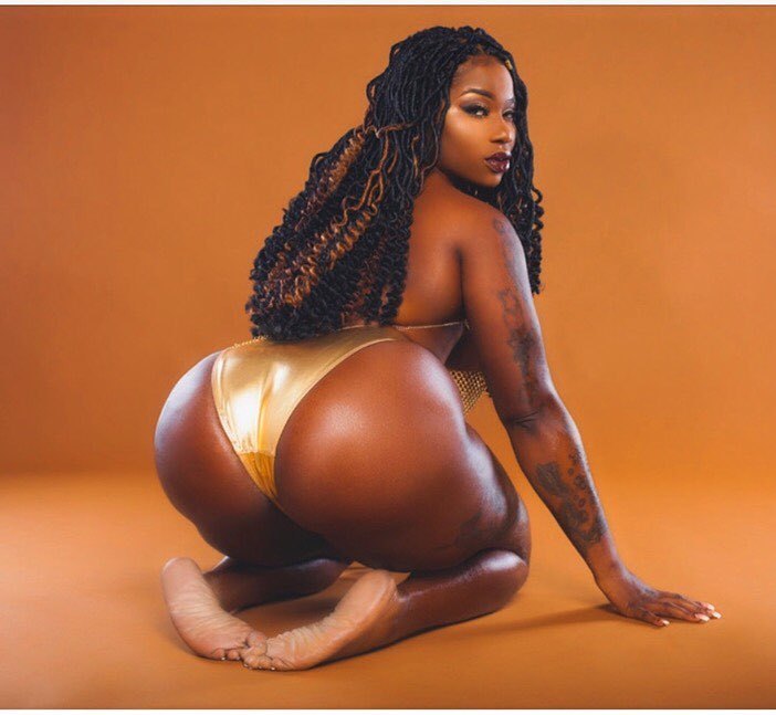 thicksexyasswomen:Tru💛