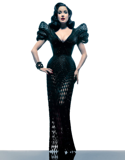 devidsketchbook:FIRST 3D-PRINTED DRESS MADE FOR DITA VON TEESE BY FRANCIS BITONTIFrancis Bitonti Stu