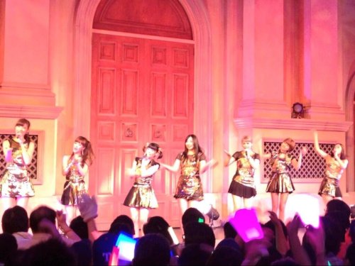 nette-koubou: Berryz工房、新曲「ゴールデン チャイナタウン/サヨナラ ウソつきの私」発売記念イベント  