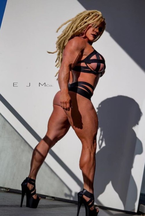 XXX fbbfandom:Aleesha Young photo