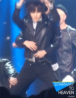 cin2min:  back hug #ฮรือออออ ㅍ_ㅍ ^^;; 