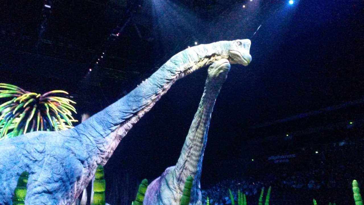 Therizinosaurus walking with dinosaurs weatherpoo