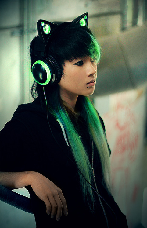 axentwear:  Pre-order your very own pair of Axent Wear cat ear headphones on our indiegogo! http://igg.me/at/AxentWear/x/7458195 A special shout out to our lovely models: Erica, Nicole, Stella, and Colin! Not only do they look awesome with Axent Wear