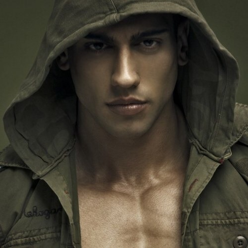 hotfamousmen:    Francisco Dominguez  