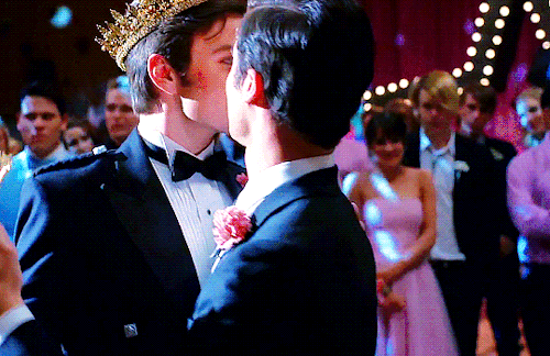 One Klaine Scene Per Season S02E20Prom Queen