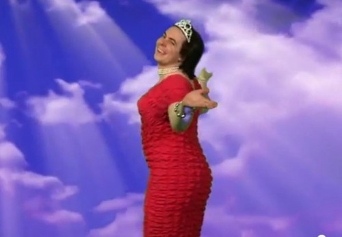 yamska:  Arin Hanson has once again set unrealistic expectations for women everywhere.