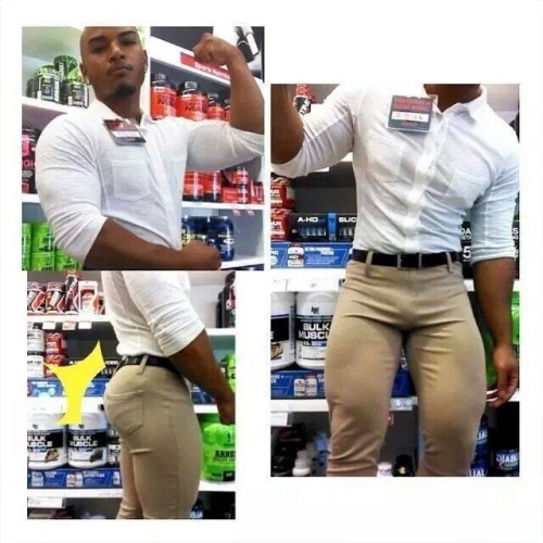 chromegatt:He could talk me into buying the while store if he came with the deal. DAMN!  Omg all I can say is dam