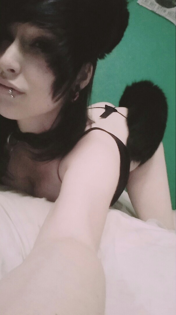 thegirlwh0criedw0lf:  Finally got my ears in the mail just in time to spend the weekend
