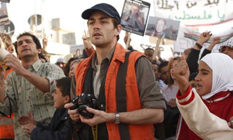 momo33me:  Tom Hurndall was a peace activist and an aspiring photojournalist. His