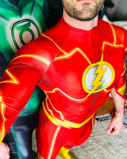 captnspandex:  People ask me if my husband is also into gear. So how about some Barry Allen / Hal Jordan photos as evidence? . . . #greenlantern #flash #barryallen #spandex #lycra #tights #tightsguy #realmenweartights #instagay #gaystagram #captnspandex