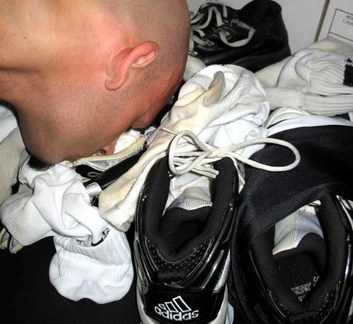 sockjox:  vetinari72:  myroommatesjockstrap:  My roommate is one stinky fucker!  Hot. Wish I was the