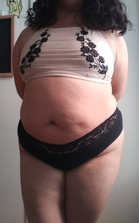 littlemscurlyhairedprincess: Shy baby waiting for instruction